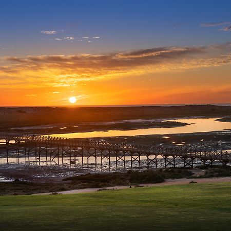 Hotel Wyndham Grand Algarve Quinta do Lago Zewnętrze zdjęcie Sunset over the San Marcos River